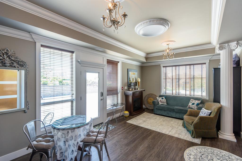 Brookside Inn Boutique Hotel Abbotsford Buitenkant foto