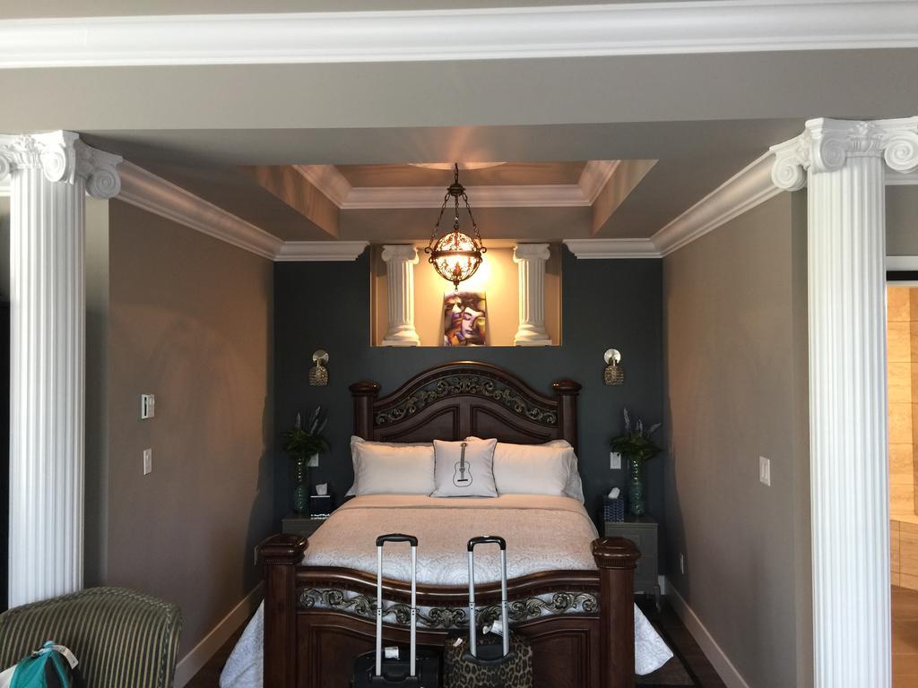 Brookside Inn Boutique Hotel Abbotsford Buitenkant foto